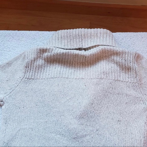 American Eagle Women’s Wool Blend Cardigan/Sweater - Picture 11 of 13